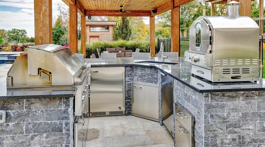 17 Dew Drop Crt, Vaughan, Ontario, L6A 1E9, Canada, 5 Bedrooms Bedrooms, 10 Rooms Rooms,6 BathroomsBathrooms,Residential,For Sale,Dew Drop,1952509