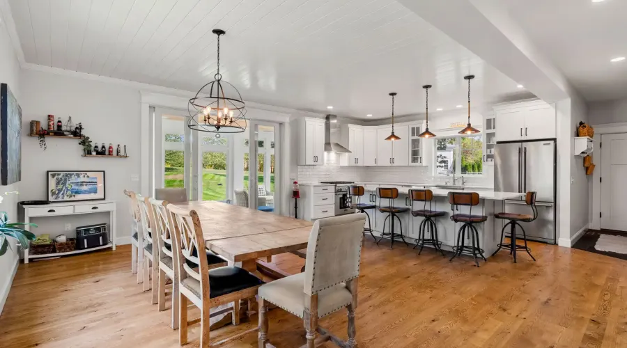 2 Riverview Hill, Essex, Massachusetts, 01929, United States, 3 Bedrooms Bedrooms, 7 Rooms Rooms,2 BathroomsBathrooms,Residential,For Sale,Riverview ,1953031