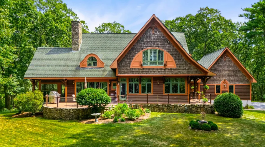 11 Oakwood Knoll, Ipswich, Massachusetts, 01938, United States, 4 Bedrooms Bedrooms, 8 Rooms Rooms,5 BathroomsBathrooms,Residential,For Sale,The Light House ,Oakwood ,1953033