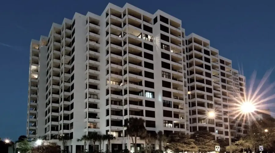 1255 N Gulfstream Ave, Sarasota, Florida, 34326, United States, 2 Bedrooms Bedrooms, 5 Rooms Rooms,2 BathroomsBathrooms,Condo,For Sale,Bay Plaza,Gulfstream,2,1953286