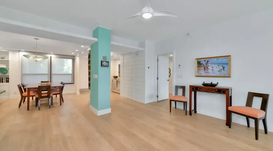 1255 N Gulfstream Ave, Sarasota, Florida, 34326, United States, 2 Bedrooms Bedrooms, 5 Rooms Rooms,2 BathroomsBathrooms,Condo,For Sale,Bay Plaza,Gulfstream,2,1953286