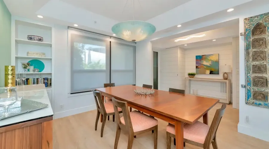 1255 N Gulfstream Ave, Sarasota, Florida, 34326, United States, 2 Bedrooms Bedrooms, 5 Rooms Rooms,2 BathroomsBathrooms,Condo,For Sale,Bay Plaza,Gulfstream,2,1953286