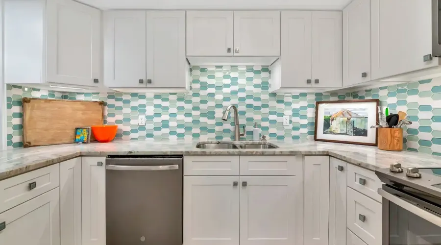 1255 N Gulfstream Ave, Sarasota, Florida, 34326, United States, 2 Bedrooms Bedrooms, 5 Rooms Rooms,2 BathroomsBathrooms,Condo,For Sale,Bay Plaza,Gulfstream,2,1953286