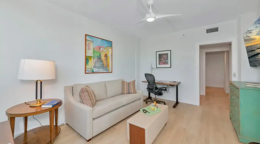 1255 N Gulfstream Ave, Sarasota, Florida, 34326, United States, 2 Bedrooms Bedrooms, 5 Rooms Rooms,2 BathroomsBathrooms,Condo,For Sale,Bay Plaza,Gulfstream,2,1953286