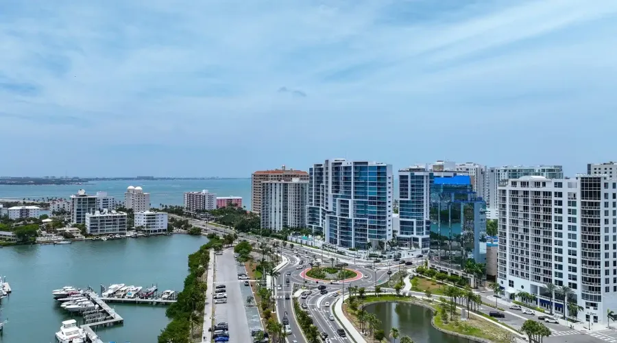 1255 N Gulfstream Ave, Sarasota, Florida, 34326, United States, 2 Bedrooms Bedrooms, 5 Rooms Rooms,2 BathroomsBathrooms,Condo,For Sale,Bay Plaza,Gulfstream,2,1953286