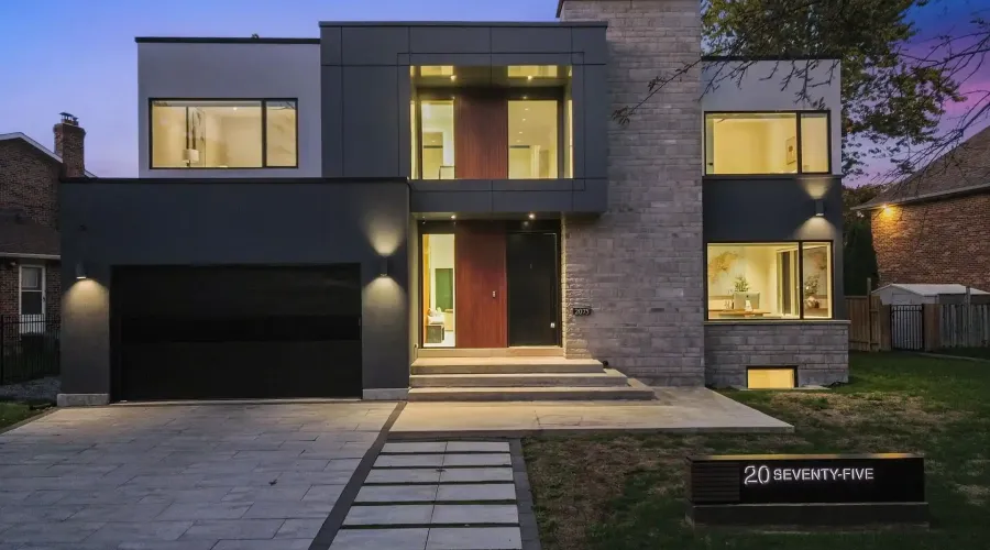 2075 Shawanaga Trail, Mississauga, Ontario, L5H 3Z3, Canada, 4 Bedrooms Bedrooms, ,6 BathroomsBathrooms,Residential,For Sale,1954444