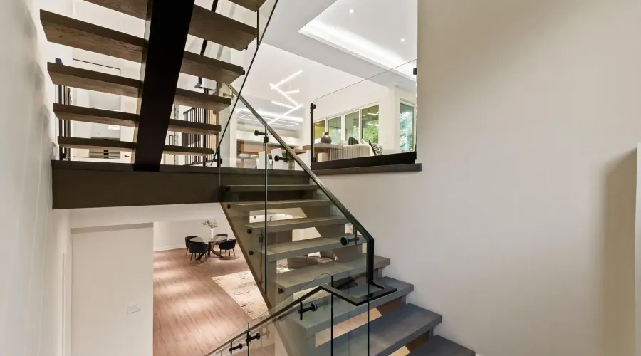 2075 Shawanaga Trail, Mississauga, Ontario, L5H 3Z3, Canada, 4 Bedrooms Bedrooms, ,6 BathroomsBathrooms,Residential,For Sale,1954444