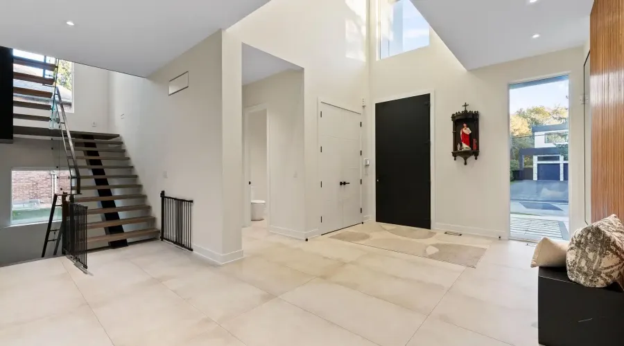 2075 Shawanaga Trail, Mississauga, Ontario, L5H 3Z3, Canada, 4 Bedrooms Bedrooms, ,6 BathroomsBathrooms,Residential,For Sale,1954444