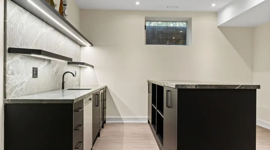 2075 Shawanaga Trail, Mississauga, Ontario, L5H 3Z3, Canada, 4 Bedrooms Bedrooms, ,6 BathroomsBathrooms,Residential,For Sale,1954444