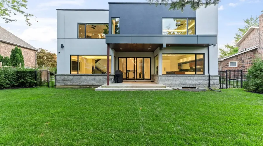 2075 Shawanaga Trail, Mississauga, Ontario, L5H 3Z3, Canada, 4 Bedrooms Bedrooms, ,6 BathroomsBathrooms,Residential,For Sale,1954444