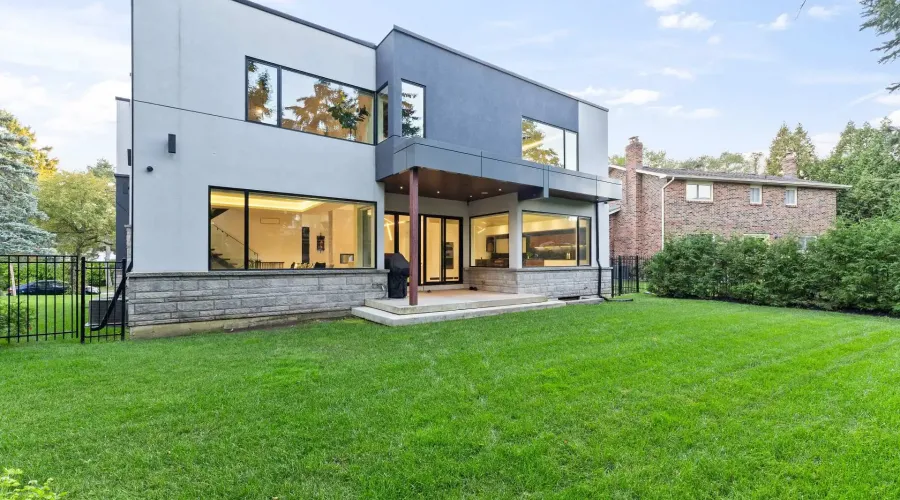 2075 Shawanaga Trail, Mississauga, Ontario, L5H 3Z3, Canada, 4 Bedrooms Bedrooms, ,6 BathroomsBathrooms,Residential,For Sale,1954444