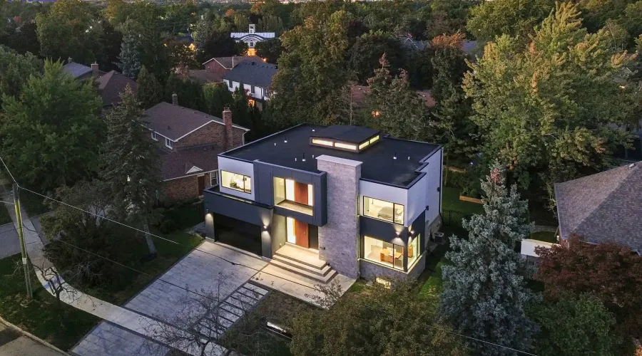 2075 Shawanaga Trail, Mississauga, Ontario, L5H 3Z3, Canada, 4 Bedrooms Bedrooms, ,6 BathroomsBathrooms,Residential,For Sale,1954444