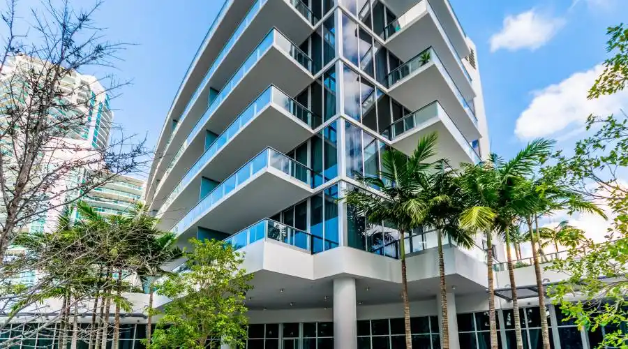 801 Pointe,Miami Beach,Florida 33139,United States,3 Bedrooms Bedrooms,2 Rooms Rooms,1 BathroomBathrooms,Residential,Marea,Pointe,3,191956