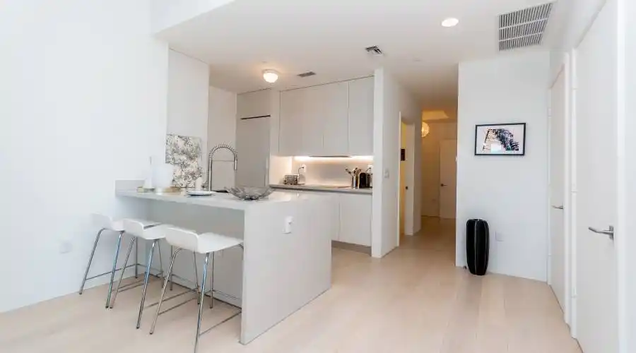 801 Pointe,Miami Beach,Florida 33139,United States,3 Bedrooms Bedrooms,2 Rooms Rooms,1 BathroomBathrooms,Residential,Marea,Pointe,3,191956