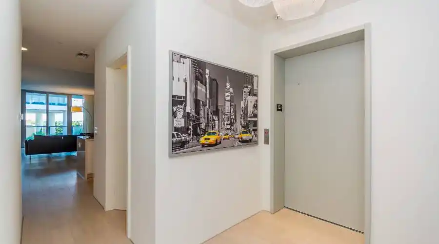 801 Pointe,Miami Beach,Florida 33139,United States,3 Bedrooms Bedrooms,2 Rooms Rooms,1 BathroomBathrooms,Residential,Marea,Pointe,3,191956