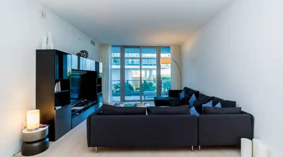 801 Pointe,Miami Beach,Florida 33139,United States,3 Bedrooms Bedrooms,2 Rooms Rooms,1 BathroomBathrooms,Residential,Marea,Pointe,3,191956