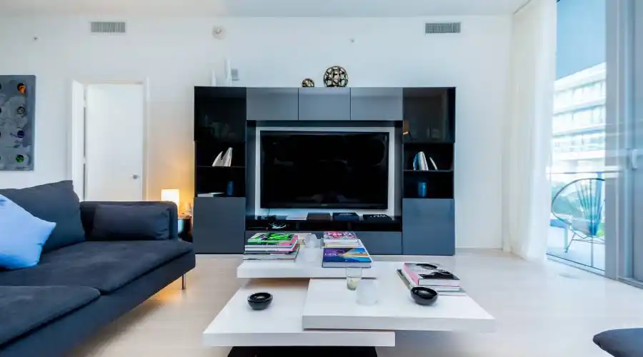 801 Pointe,Miami Beach,Florida 33139,United States,3 Bedrooms Bedrooms,2 Rooms Rooms,1 BathroomBathrooms,Residential,Marea,Pointe,3,191956