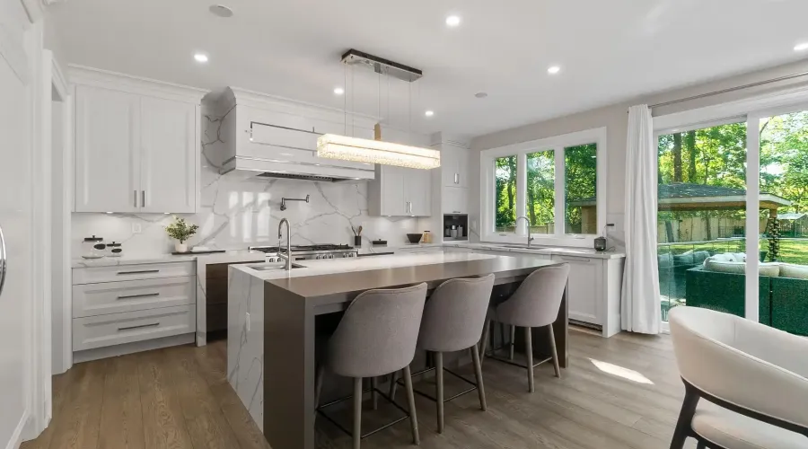 1160 Birchview Drive, Mississauga, Ontario, L5H 3C8, Canada, 5 Bedrooms Bedrooms, ,7 BathroomsBathrooms,Residential,For Sale,1963432