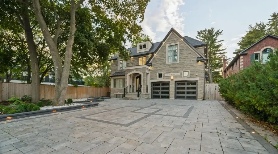 1160 Birchview Drive, Mississauga, Ontario, L5H 3C8, Canada, 5 Bedrooms Bedrooms, ,7 BathroomsBathrooms,Residential,For Sale,1963432