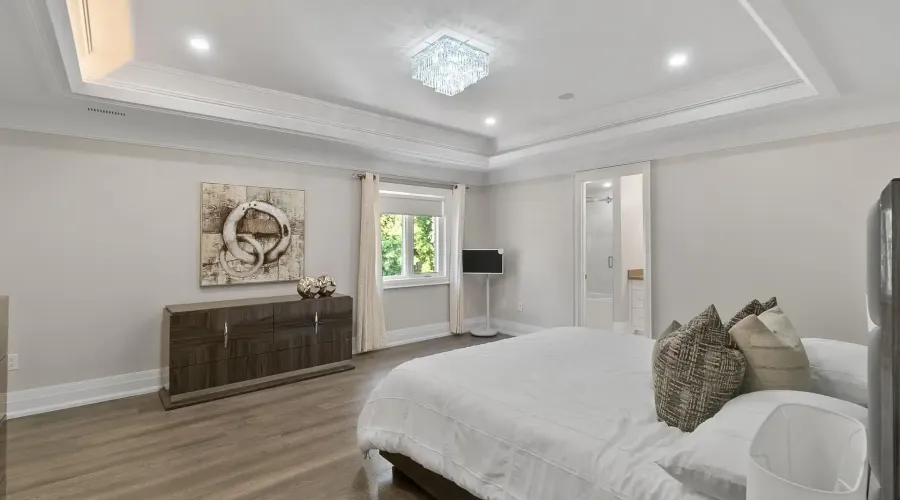 1160 Birchview Drive, Mississauga, Ontario, L5H 3C8, Canada, 5 Bedrooms Bedrooms, ,7 BathroomsBathrooms,Residential,For Sale,1963432