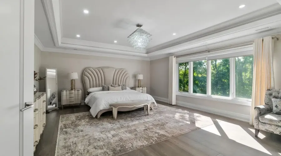 1160 Birchview Drive, Mississauga, Ontario, L5H 3C8, Canada, 5 Bedrooms Bedrooms, ,7 BathroomsBathrooms,Residential,For Sale,1963432