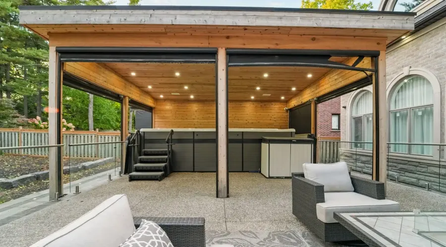 1160 Birchview Drive, Mississauga, Ontario, L5H 3C8, Canada, 5 Bedrooms Bedrooms, ,7 BathroomsBathrooms,Residential,For Sale,1963432