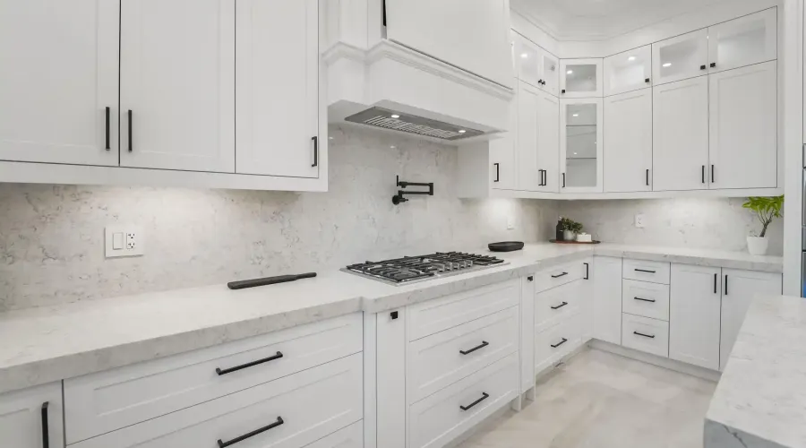 303 Delta Street, Toronto, Ontario, M8W 4G1, Canada, 4 Bedrooms Bedrooms, ,5 BathroomsBathrooms,Residential,For Sale,1964305