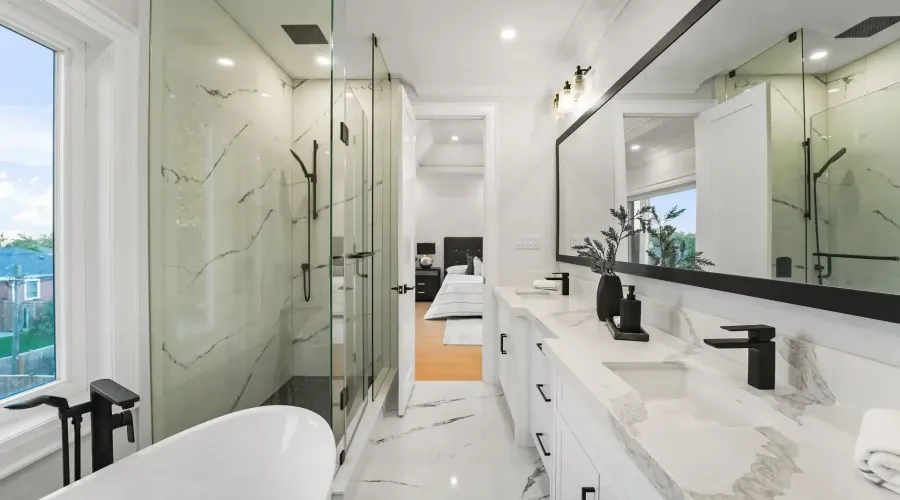 303 Delta Street, Toronto, Ontario, M8W 4G1, Canada, 4 Bedrooms Bedrooms, ,5 BathroomsBathrooms,Residential,For Sale,1964305