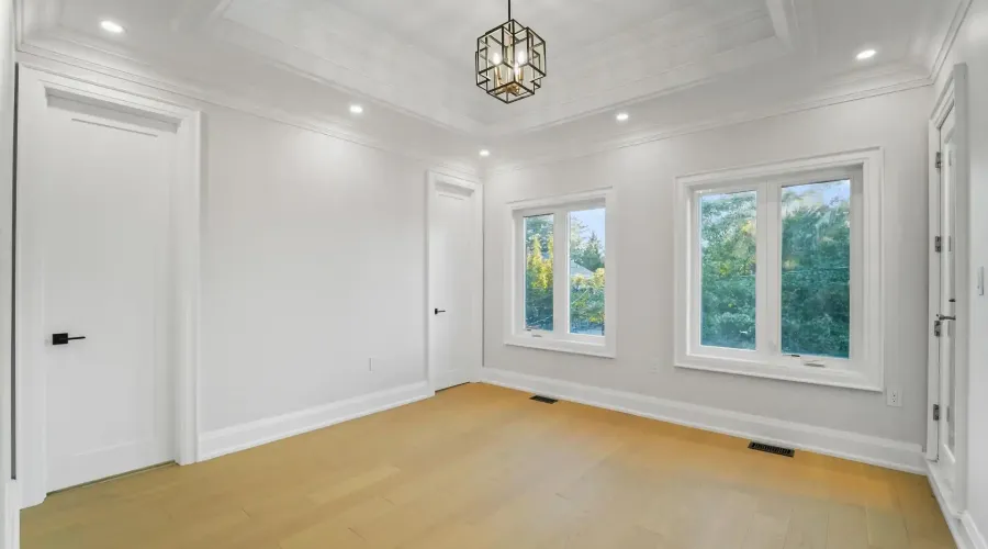 303 Delta Street, Toronto, Ontario, M8W 4G1, Canada, 4 Bedrooms Bedrooms, ,5 BathroomsBathrooms,Residential,For Sale,1964305