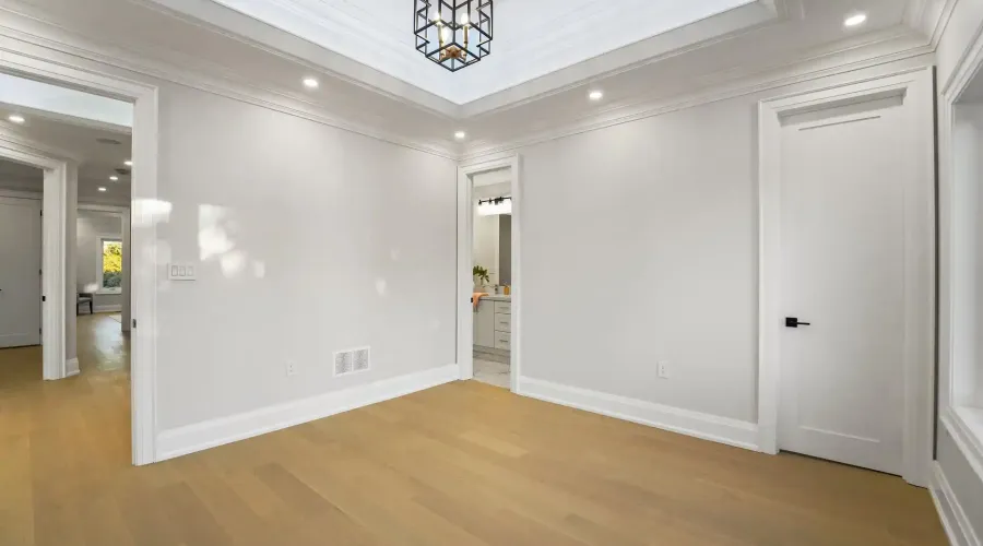 303 Delta Street, Toronto, Ontario, M8W 4G1, Canada, 4 Bedrooms Bedrooms, ,5 BathroomsBathrooms,Residential,For Sale,1964305