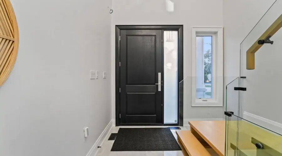 303 Delta Street, Toronto, Ontario, M8W 4G1, Canada, 4 Bedrooms Bedrooms, ,5 BathroomsBathrooms,Residential,For Sale,1964305