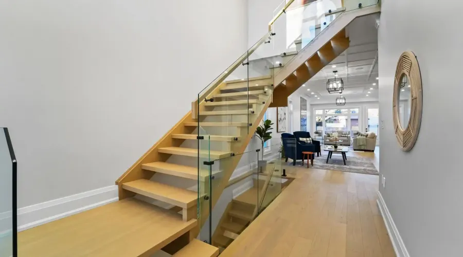 303 Delta Street, Toronto, Ontario, M8W 4G1, Canada, 4 Bedrooms Bedrooms, ,5 BathroomsBathrooms,Residential,For Sale,1964305