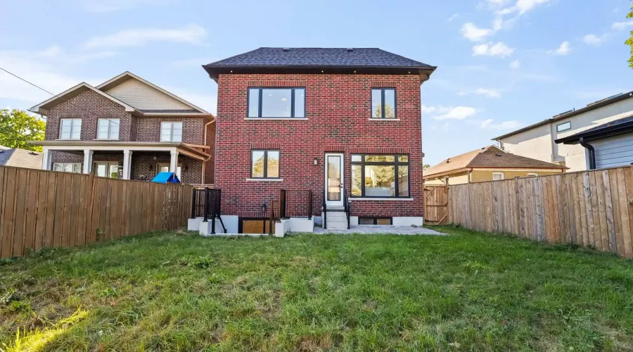 303 Delta Street, Toronto, Ontario, M8W 4G1, Canada, 4 Bedrooms Bedrooms, ,5 BathroomsBathrooms,Residential,For Sale,1964305