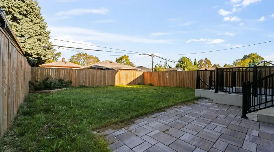 303 Delta Street, Toronto, Ontario, M8W 4G1, Canada, 4 Bedrooms Bedrooms, ,5 BathroomsBathrooms,Residential,For Sale,1964305