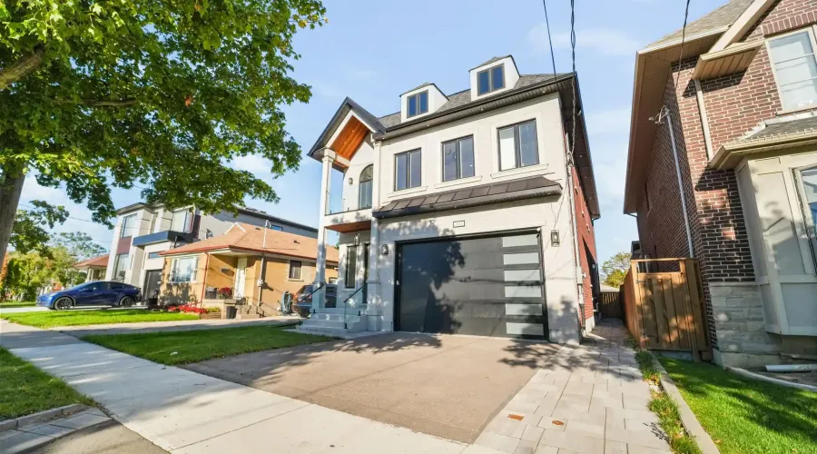 303 Delta Street, Toronto, Ontario, M8W 4G1, Canada, 4 Bedrooms Bedrooms, ,5 BathroomsBathrooms,Residential,For Sale,1964305