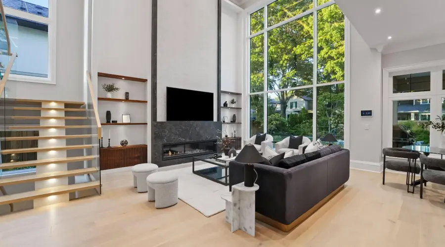 371 Willis Drive, Oakville, Ontario, L6L 4T9, Canada, 4 Bedrooms Bedrooms, ,7 BathroomsBathrooms,Residential,For Sale,1966030