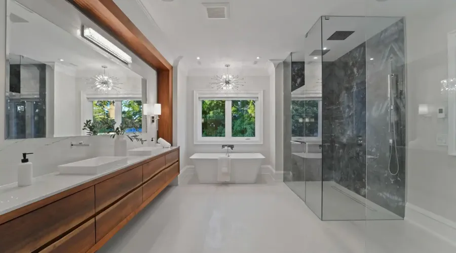 371 Willis Drive, Oakville, Ontario, L6L 4T9, Canada, 4 Bedrooms Bedrooms, ,7 BathroomsBathrooms,Residential,For Sale,1966030