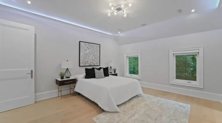 371 Willis Drive, Oakville, Ontario, L6L 4T9, Canada, 4 Bedrooms Bedrooms, ,7 BathroomsBathrooms,Residential,For Sale,1966030