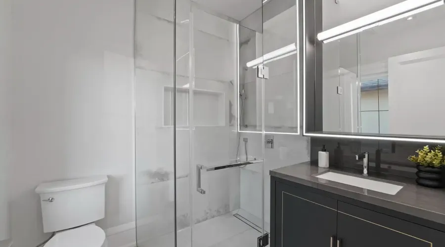 371 Willis Drive, Oakville, Ontario, L6L 4T9, Canada, 4 Bedrooms Bedrooms, ,7 BathroomsBathrooms,Residential,For Sale,1966030