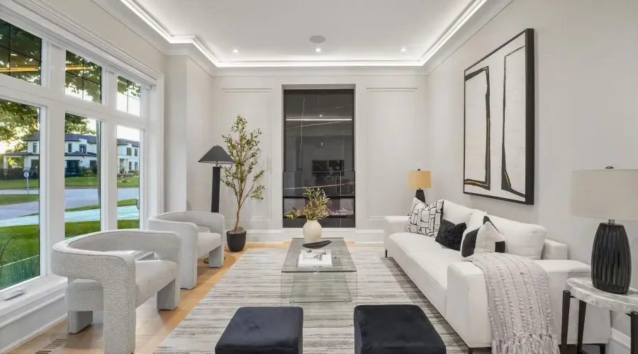 371 Willis Drive, Oakville, Ontario, L6L 4T9, Canada, 4 Bedrooms Bedrooms, ,7 BathroomsBathrooms,Residential,For Sale,1966030