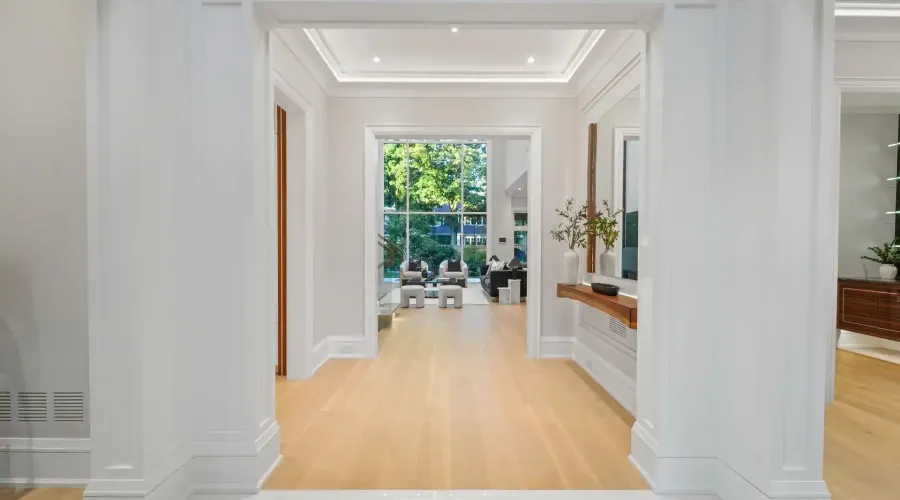 371 Willis Drive, Oakville, Ontario, L6L 4T9, Canada, 4 Bedrooms Bedrooms, ,7 BathroomsBathrooms,Residential,For Sale,1966030