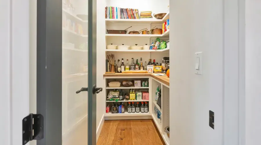 1406 Deer Hammock Road, Sarasota, Florida, 34240, United States, 3 Bedrooms Bedrooms, 7 Rooms Rooms,2 BathroomsBathrooms,Residential,For Sale,Deer Hammock,1966032