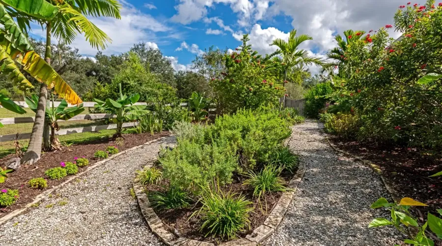 1406 Deer Hammock Road, Sarasota, Florida, 34240, United States, 3 Bedrooms Bedrooms, 7 Rooms Rooms,2 BathroomsBathrooms,Residential,For Sale,Deer Hammock,1966032