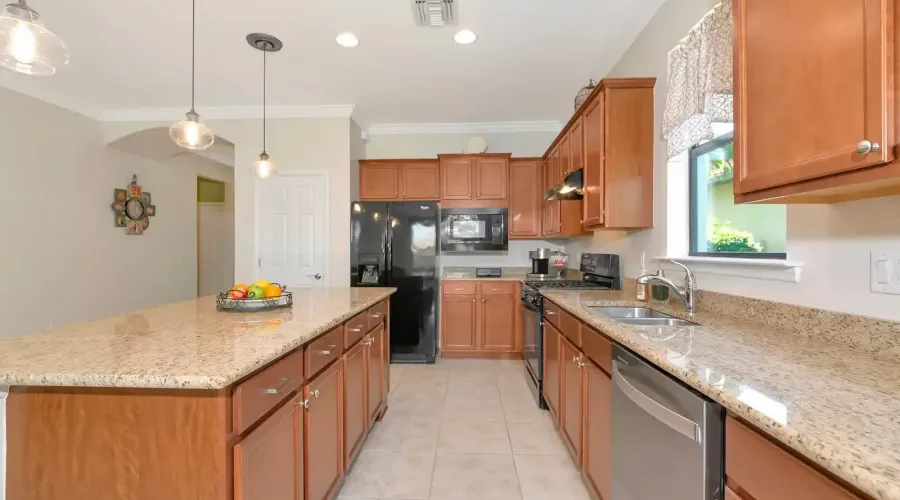 5952 Snowy Egret Drive, Sarasota, Florida, 34238, United States, 2 Bedrooms Bedrooms, 5 Rooms Rooms,2 BathroomsBathrooms,Residential,For Sale,Snowy Egret,1967319