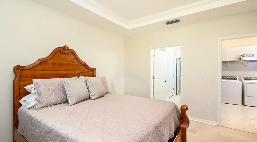 5952 Snowy Egret Drive, Sarasota, Florida, 34238, United States, 2 Bedrooms Bedrooms, 5 Rooms Rooms,2 BathroomsBathrooms,Residential,For Sale,Snowy Egret,1967319