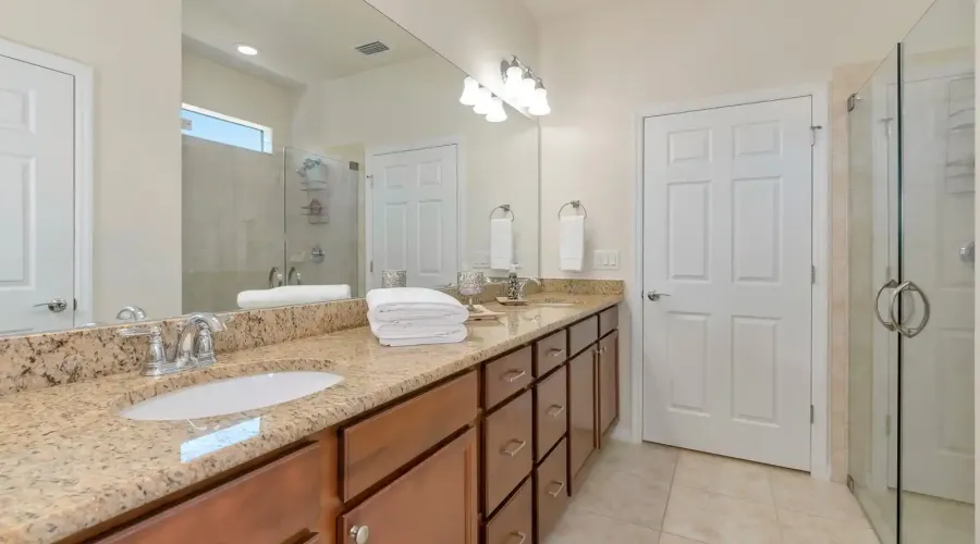 5952 Snowy Egret Drive, Sarasota, Florida, 34238, United States, 2 Bedrooms Bedrooms, 5 Rooms Rooms,2 BathroomsBathrooms,Residential,For Sale,Snowy Egret,1967319