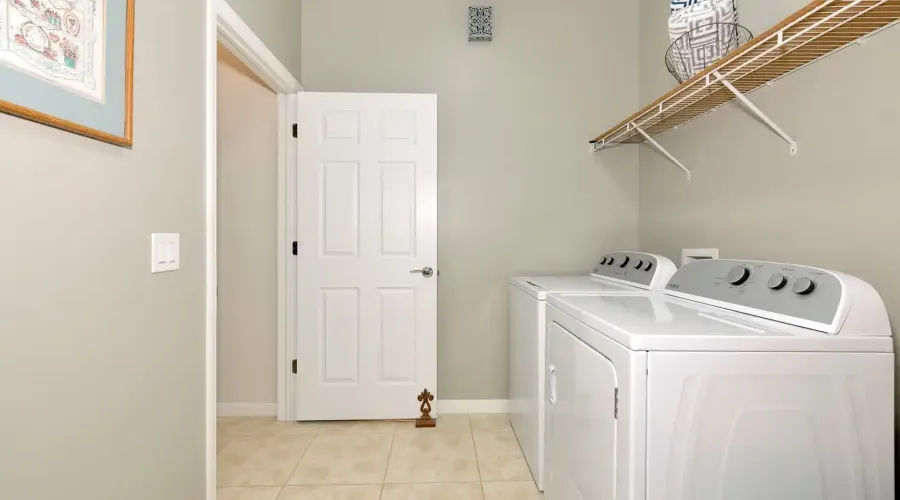 5952 Snowy Egret Drive, Sarasota, Florida, 34238, United States, 2 Bedrooms Bedrooms, 5 Rooms Rooms,2 BathroomsBathrooms,Residential,For Sale,Snowy Egret,1967319