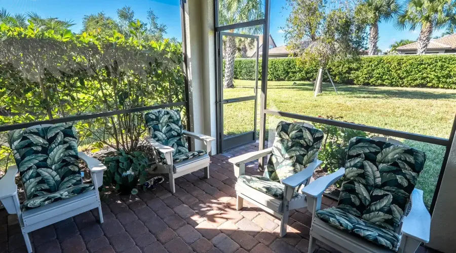 5952 Snowy Egret Drive, Sarasota, Florida, 34238, United States, 2 Bedrooms Bedrooms, 5 Rooms Rooms,2 BathroomsBathrooms,Residential,For Sale,Snowy Egret,1967319