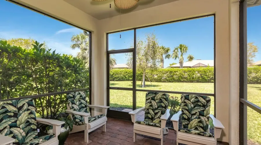 5952 Snowy Egret Drive, Sarasota, Florida, 34238, United States, 2 Bedrooms Bedrooms, 5 Rooms Rooms,2 BathroomsBathrooms,Residential,For Sale,Snowy Egret,1967319