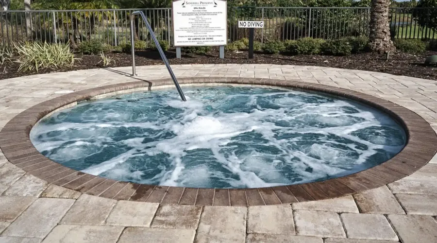 5952 Snowy Egret Drive, Sarasota, Florida, 34238, United States, 2 Bedrooms Bedrooms, 5 Rooms Rooms,2 BathroomsBathrooms,Residential,For Sale,Snowy Egret,1967319